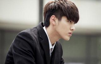 吴亦凡哥哥个人资料,才华横溢的歌手与演员，揭秘他的多彩人生